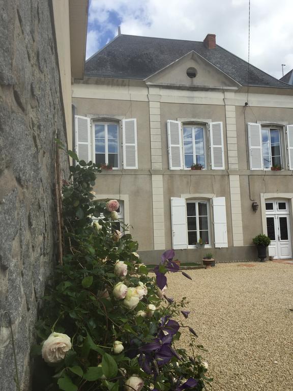 Villa Des Glycines Thouars Bagian luar foto
